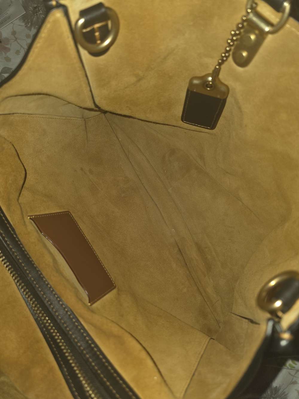 Coach Rogue 39 Pebble Leather Bag - Picture 7 of 13